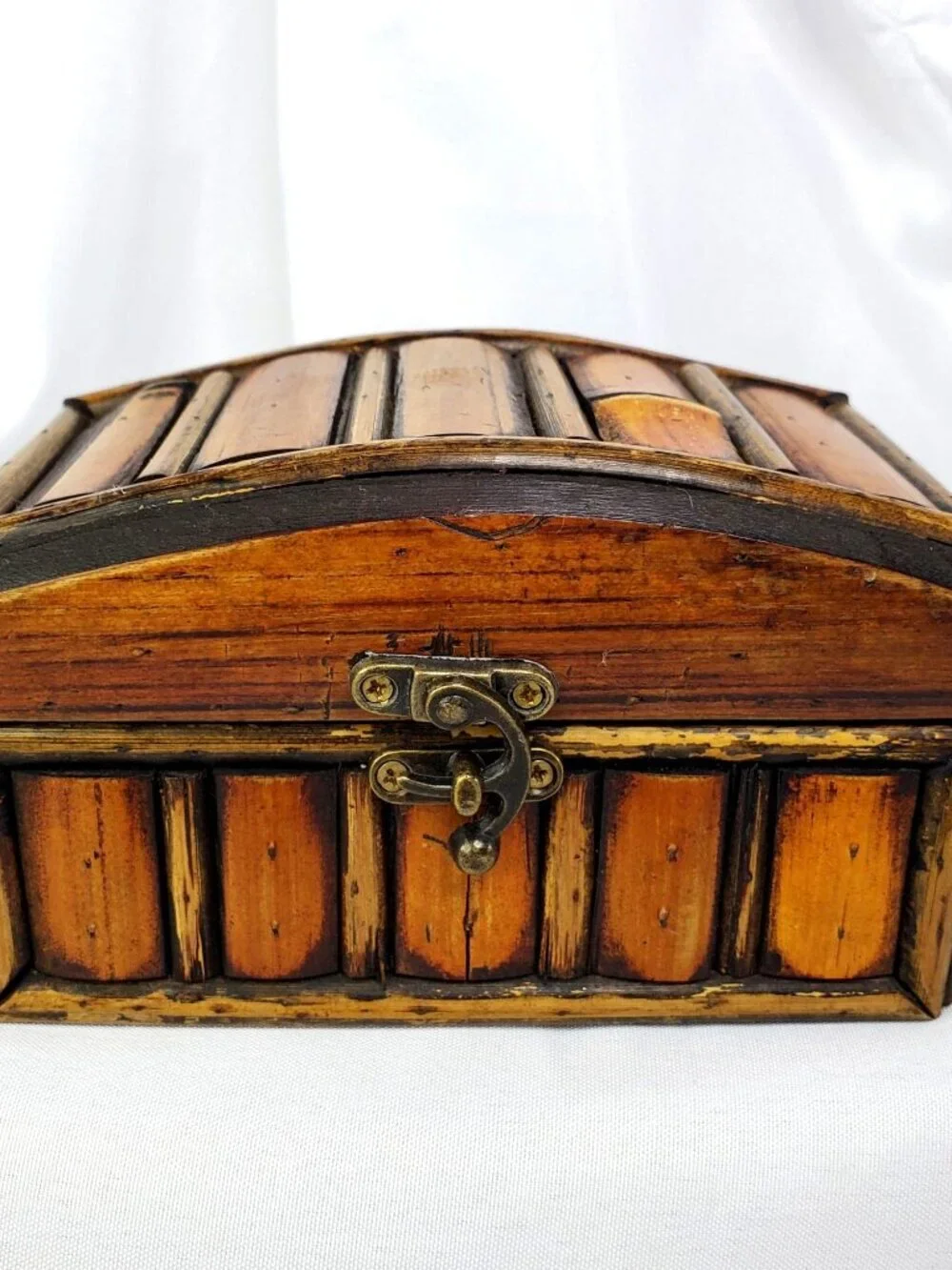 VTG Split Bamboo & Wood Jewelry Trinket Box Treasure Chest Hinged Lid Clasp